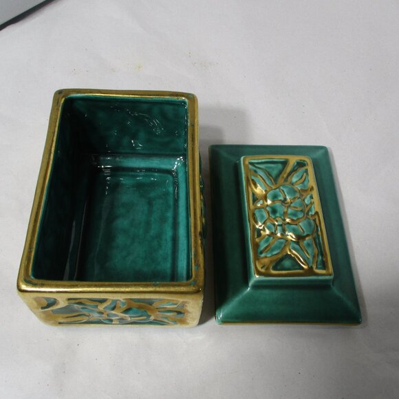 Pretty Vintage Green & Gold Lidded Ceramic Scraffito Design Box - Picture 8 of 9